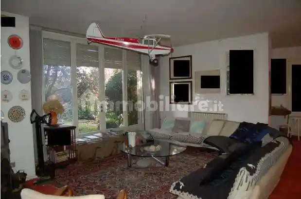 Villa in vendita a Albizzate