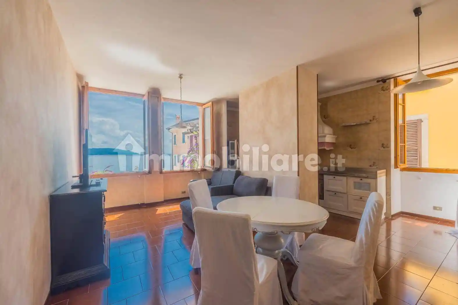 Appartamento in vendita a Gargnano