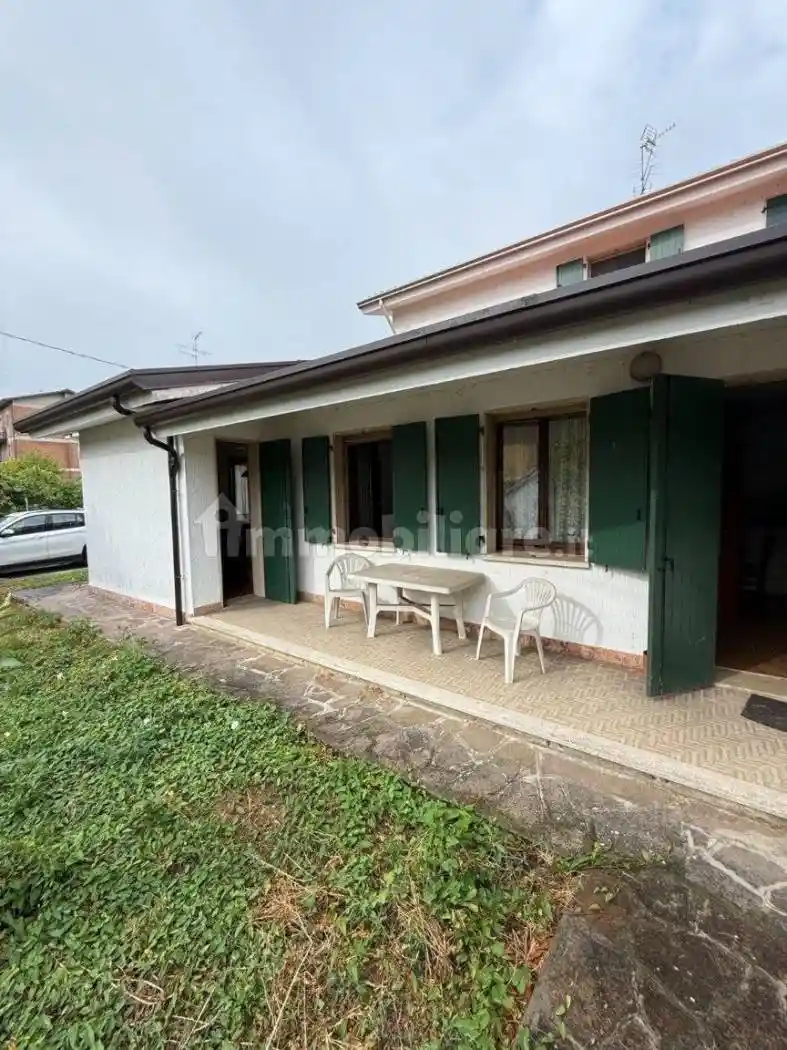 Villa in vendita a Ostiglia