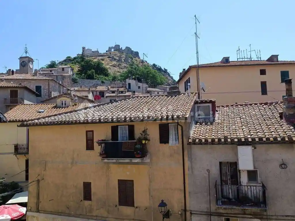 Appartamento in vendita a Tolfa