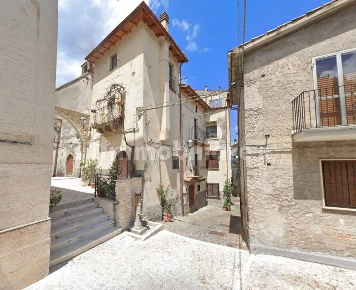 Appartamento in vendita a Pettorano sul Gizio