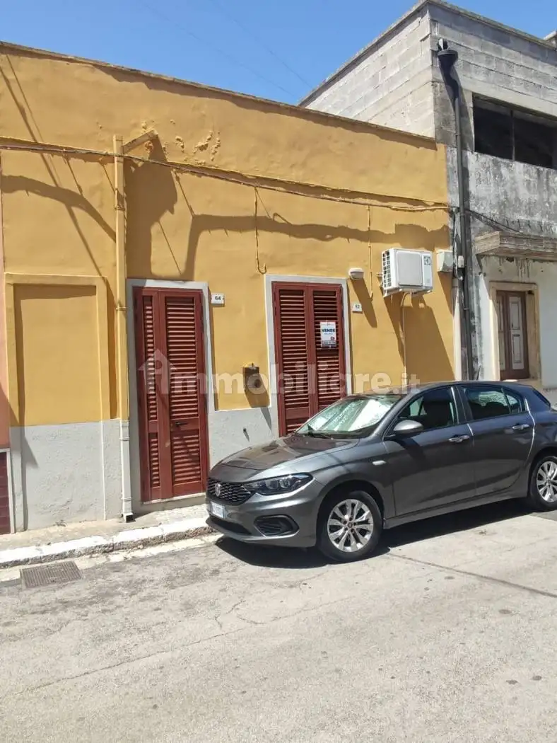 Trilocale via Ugo Foscolo 62, Aradeo - foto 2