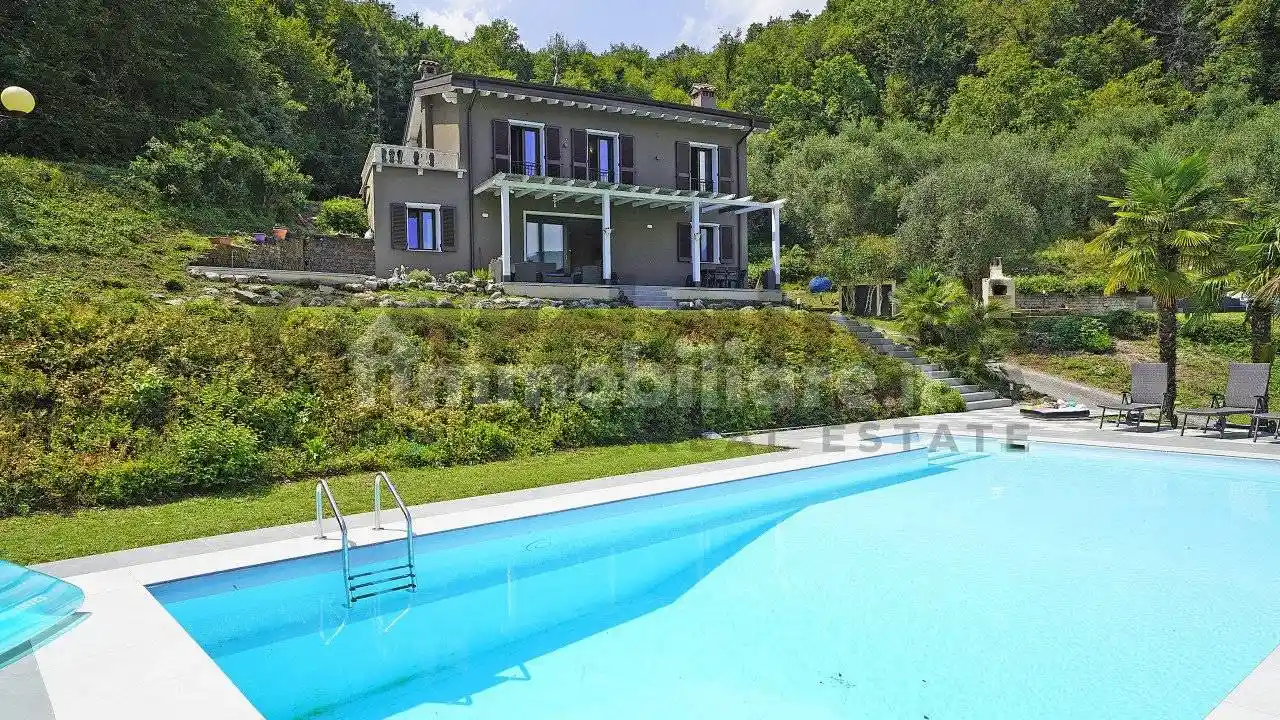 Villa in vendita a Salò