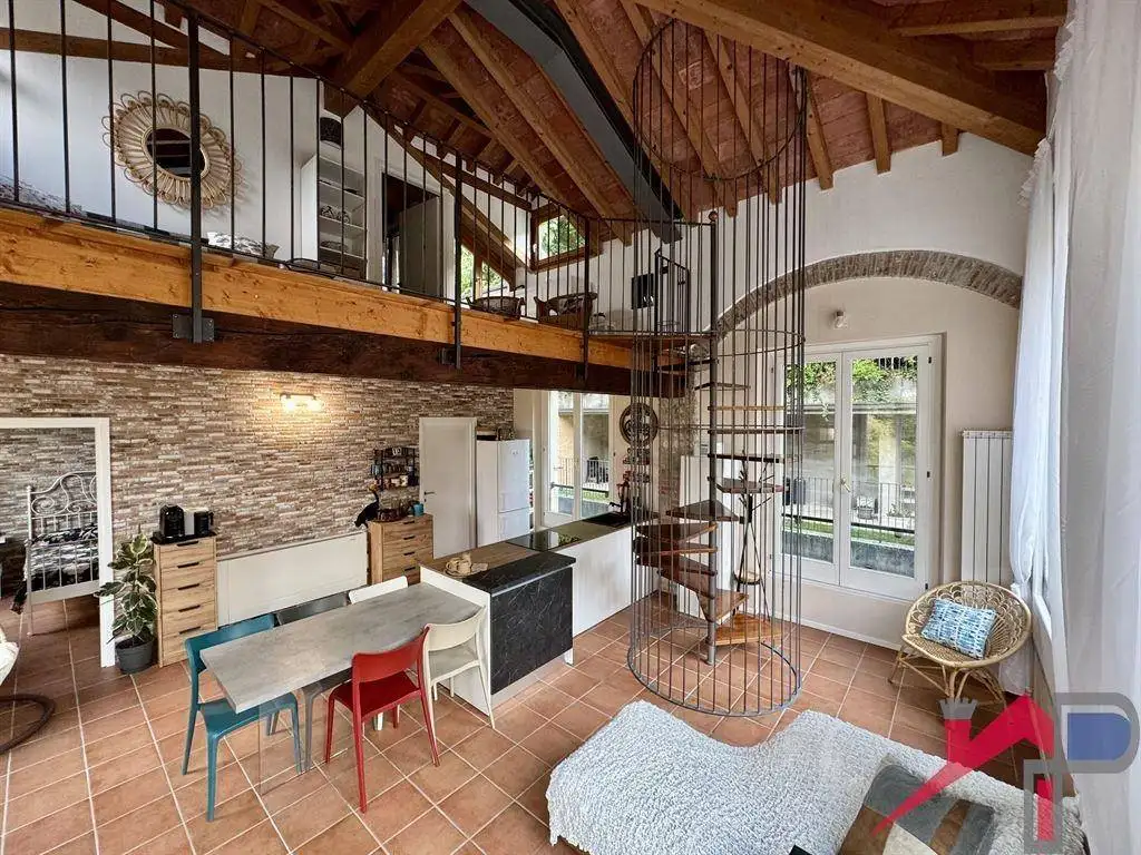 Appartamento in vendita a Brivio