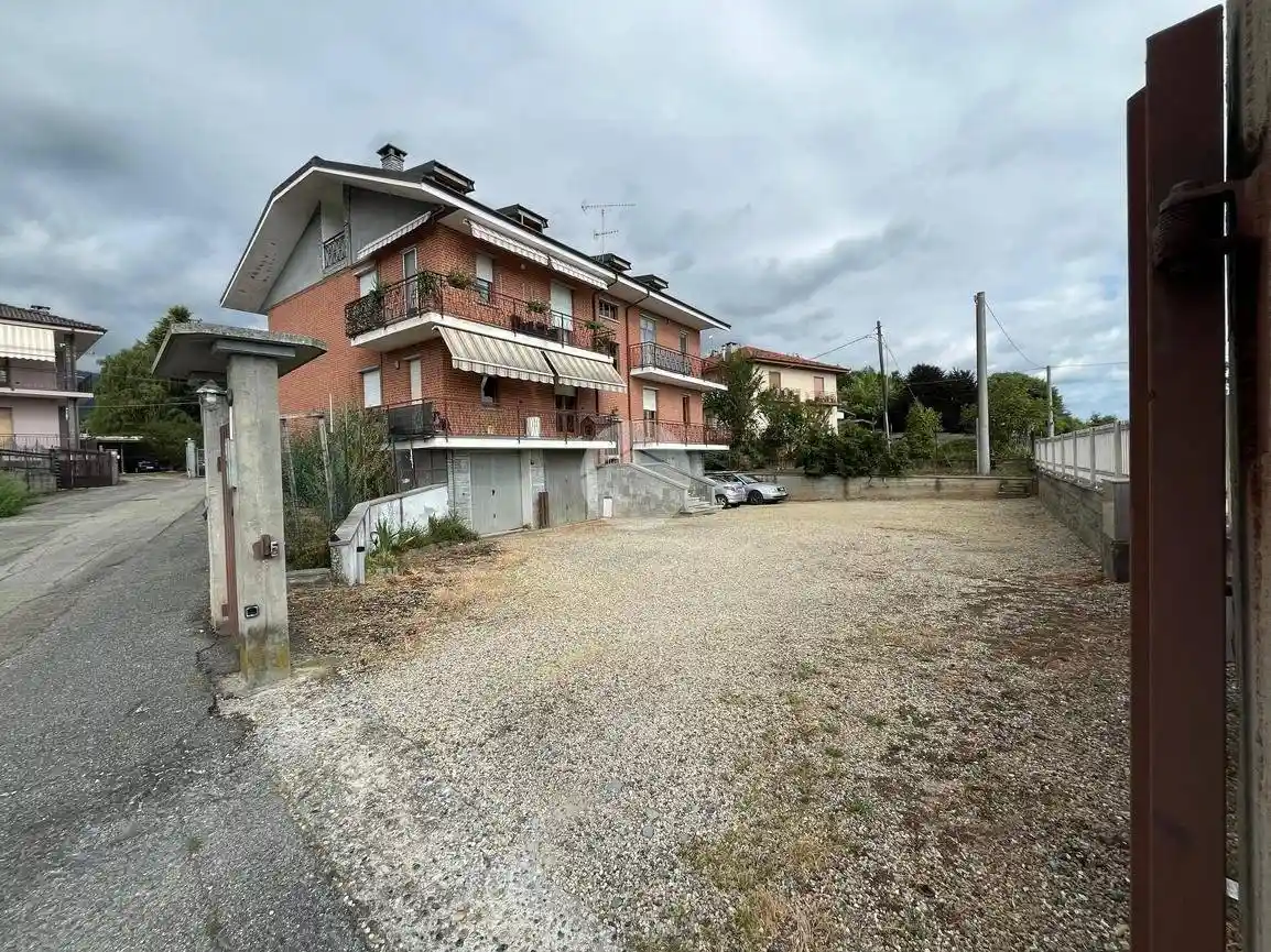 Appartamento in vendita a Barge