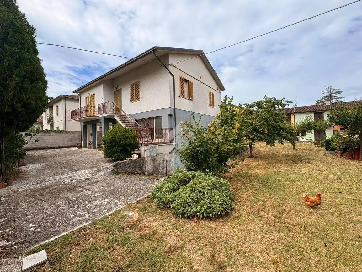 Terratetto unifamiliare via Giuseppe Garibaldi 11, Centro, Cerreto d'Esi - foto 2