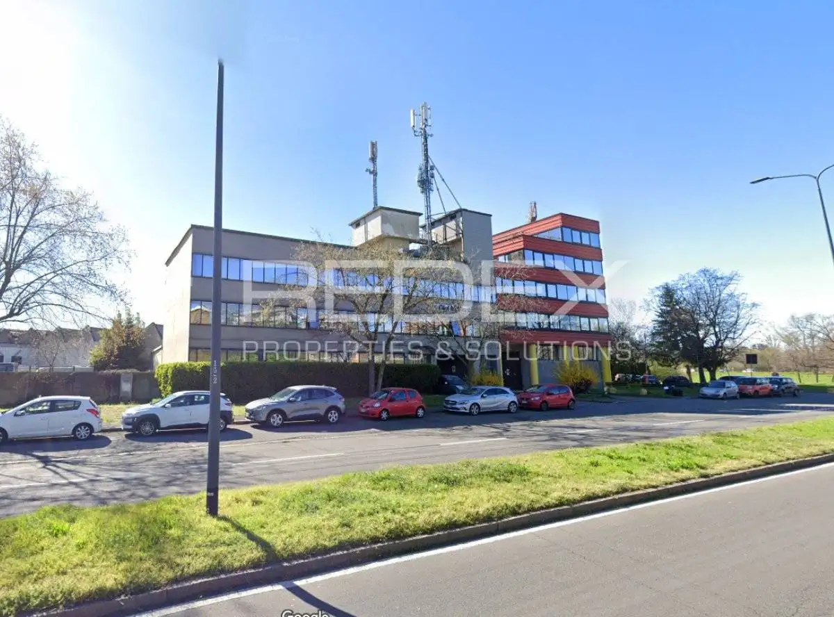 Building in vendita a Milan