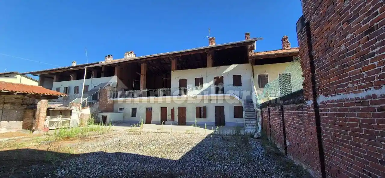 Rustico - Casale in vendita a Foglizzo