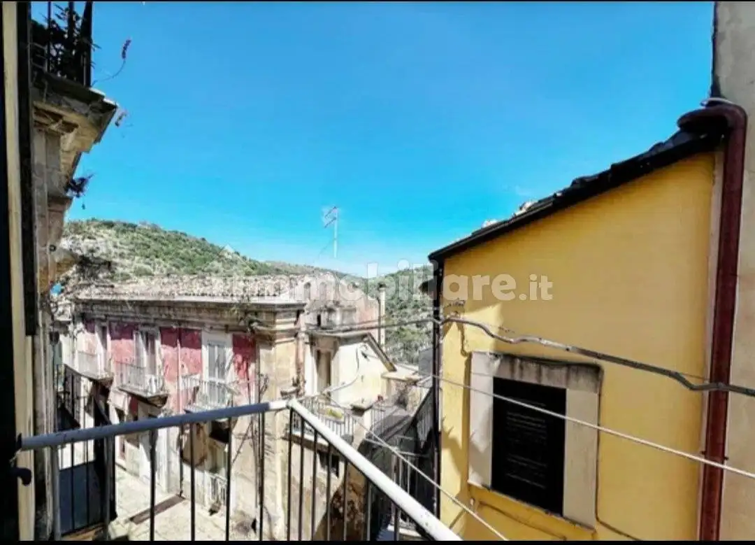 Trilocale Chiasso Pinto 5, Ibla, Ragusa
