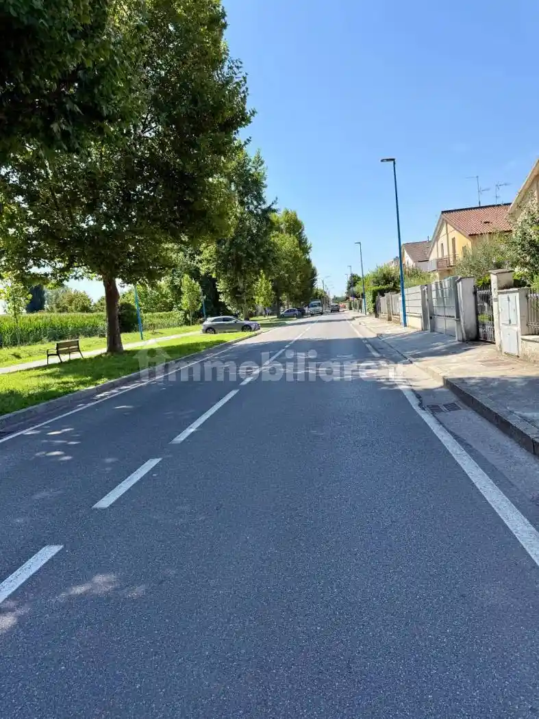 Terratetto unifamiliare via del Santellone, Villaggio Badia, Brescia - foto 2