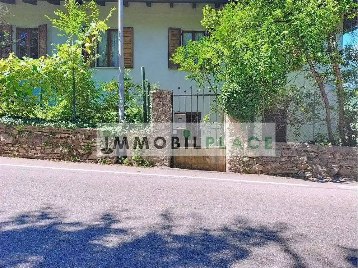 Villa bifamiliare via dei Roveri, Stadio, Brione, Sant'Ilario, Rovereto - foto 2