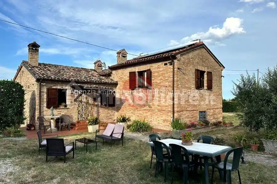 Villa in vendita a Cartoceto