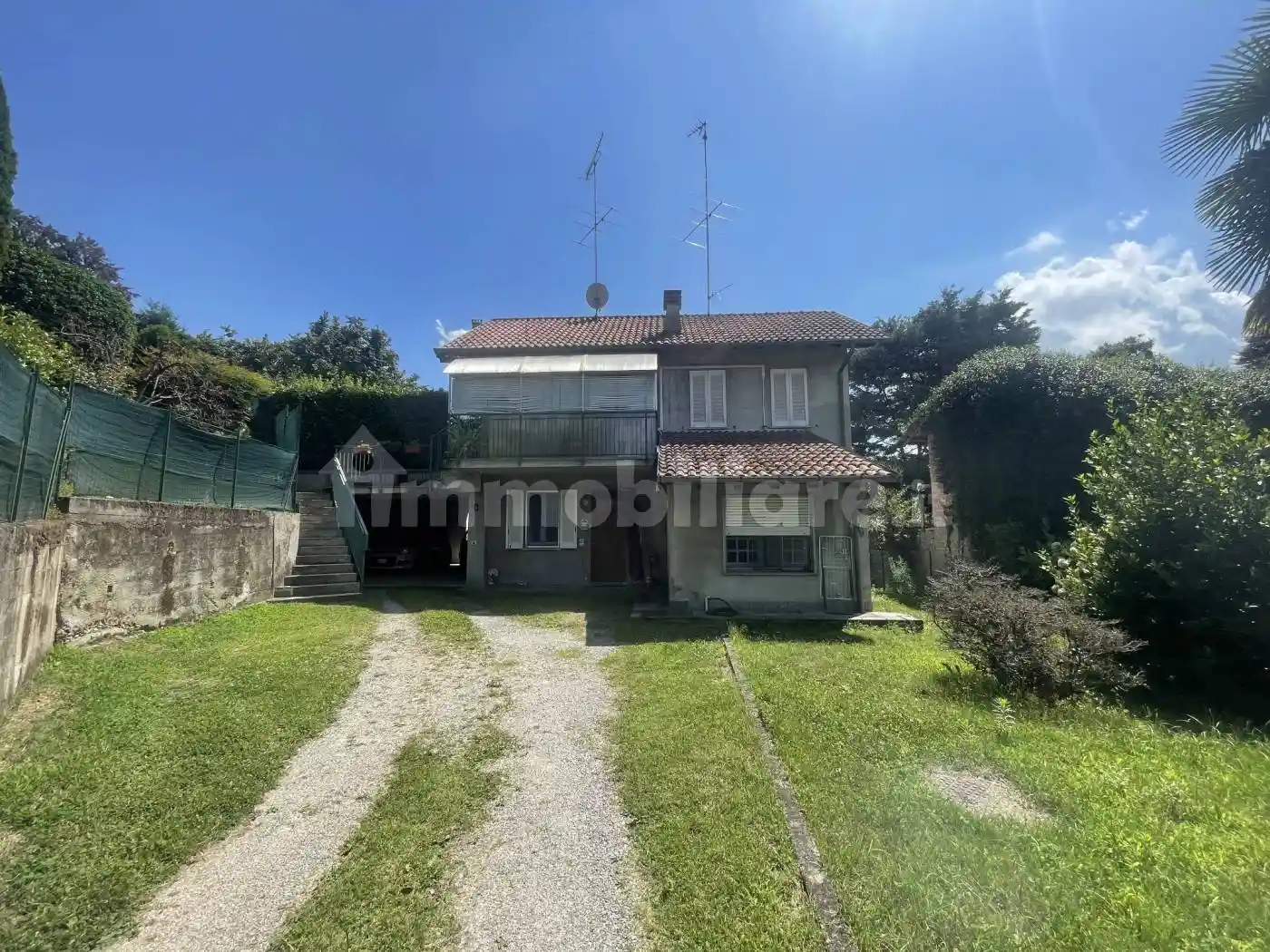 Palazzo - Edificio in vendita a Taino