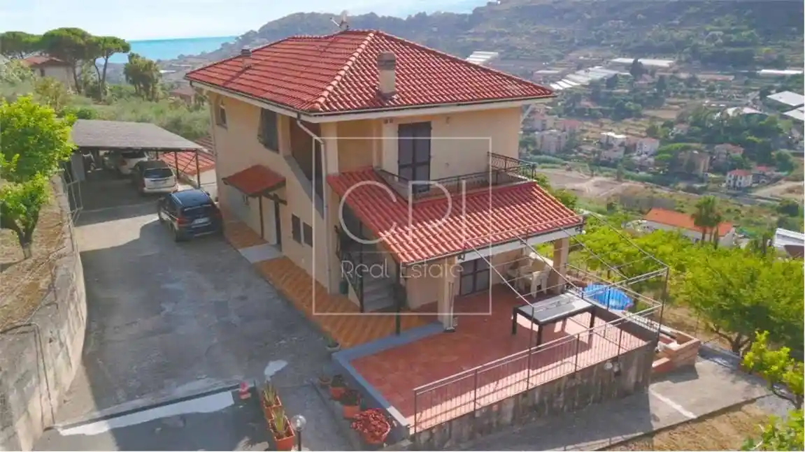 Villa in vendita a Bordighera