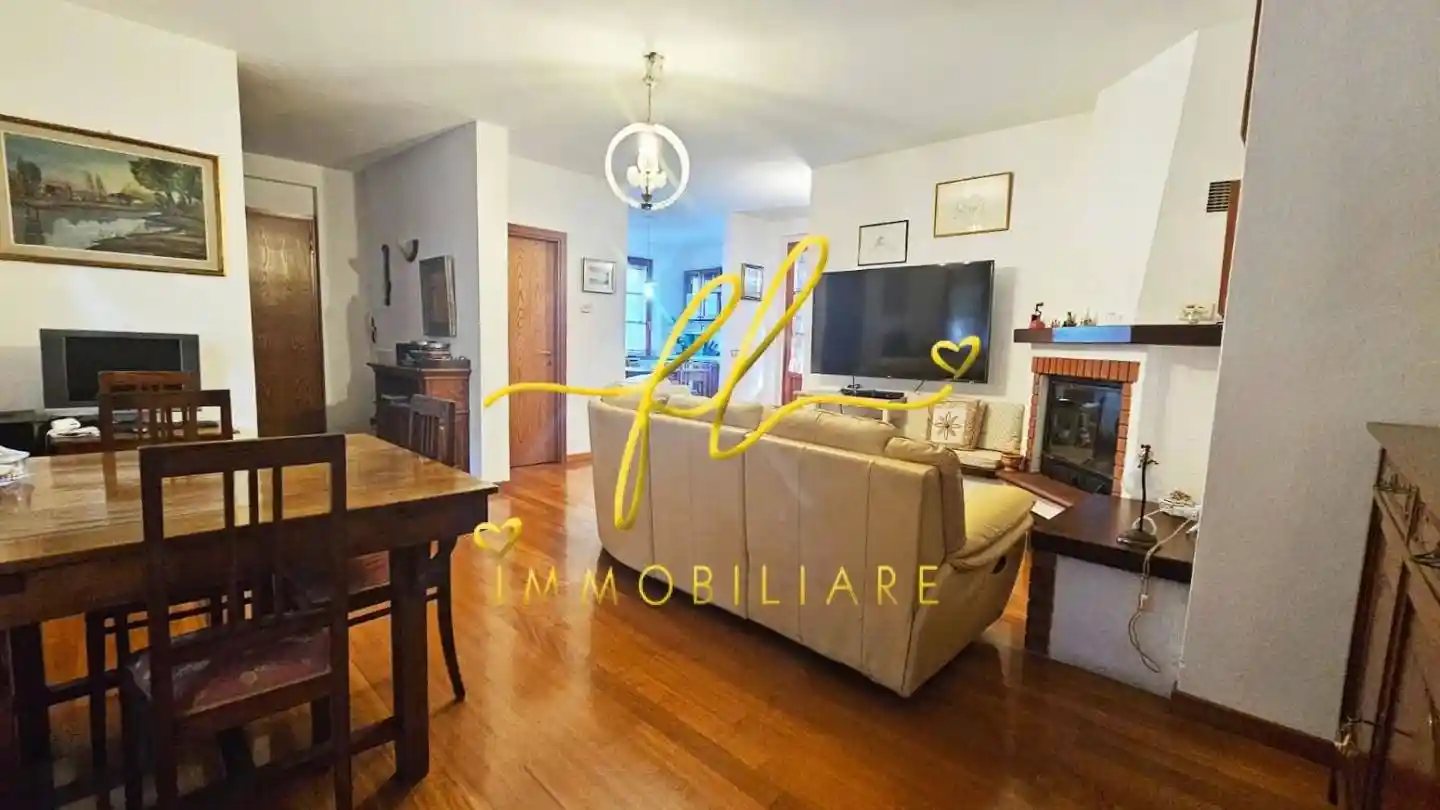 Villetta a schiera in vendita a Rosignano Marittimo