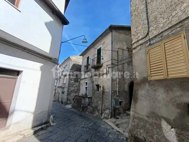 Terratetto unifamiliare via Paoloantonio d'Arezzo, Centro, Vairano Patenora - foto 2