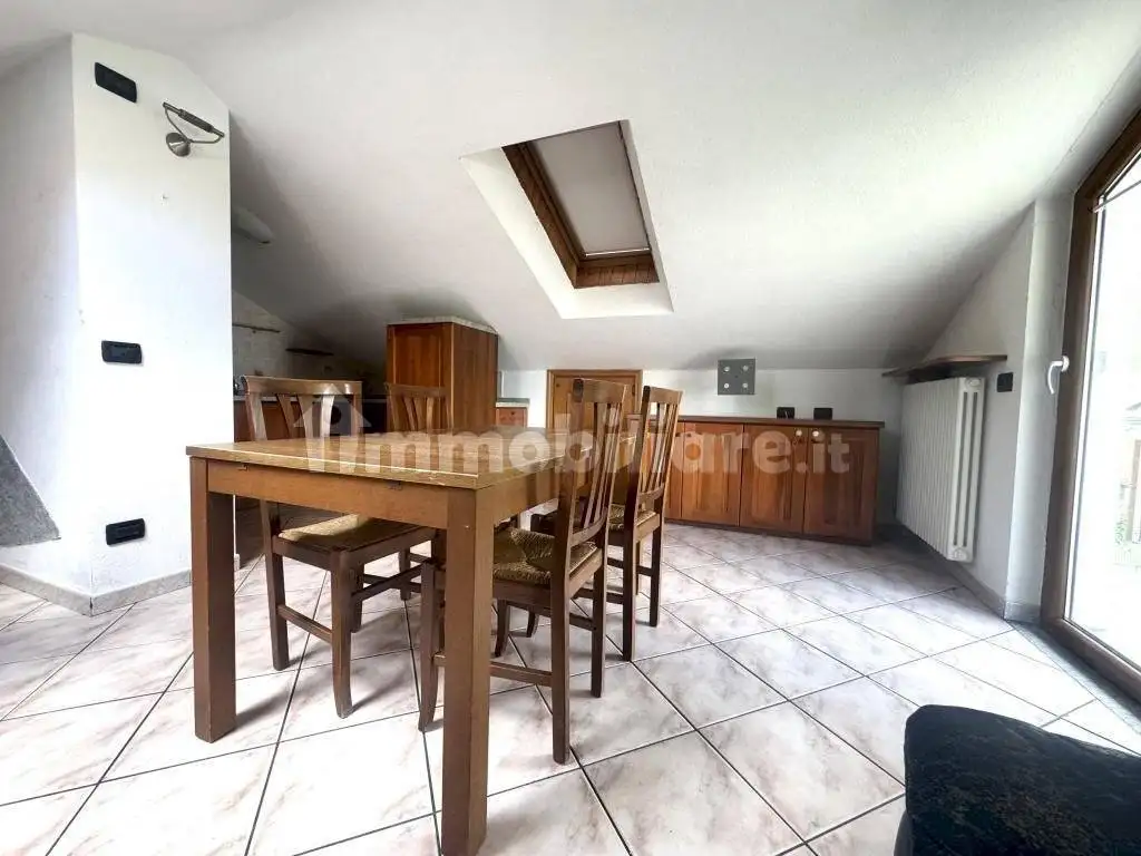 Trilocale frazione Villetos, 38, Centro, Aymavilles - foto 3