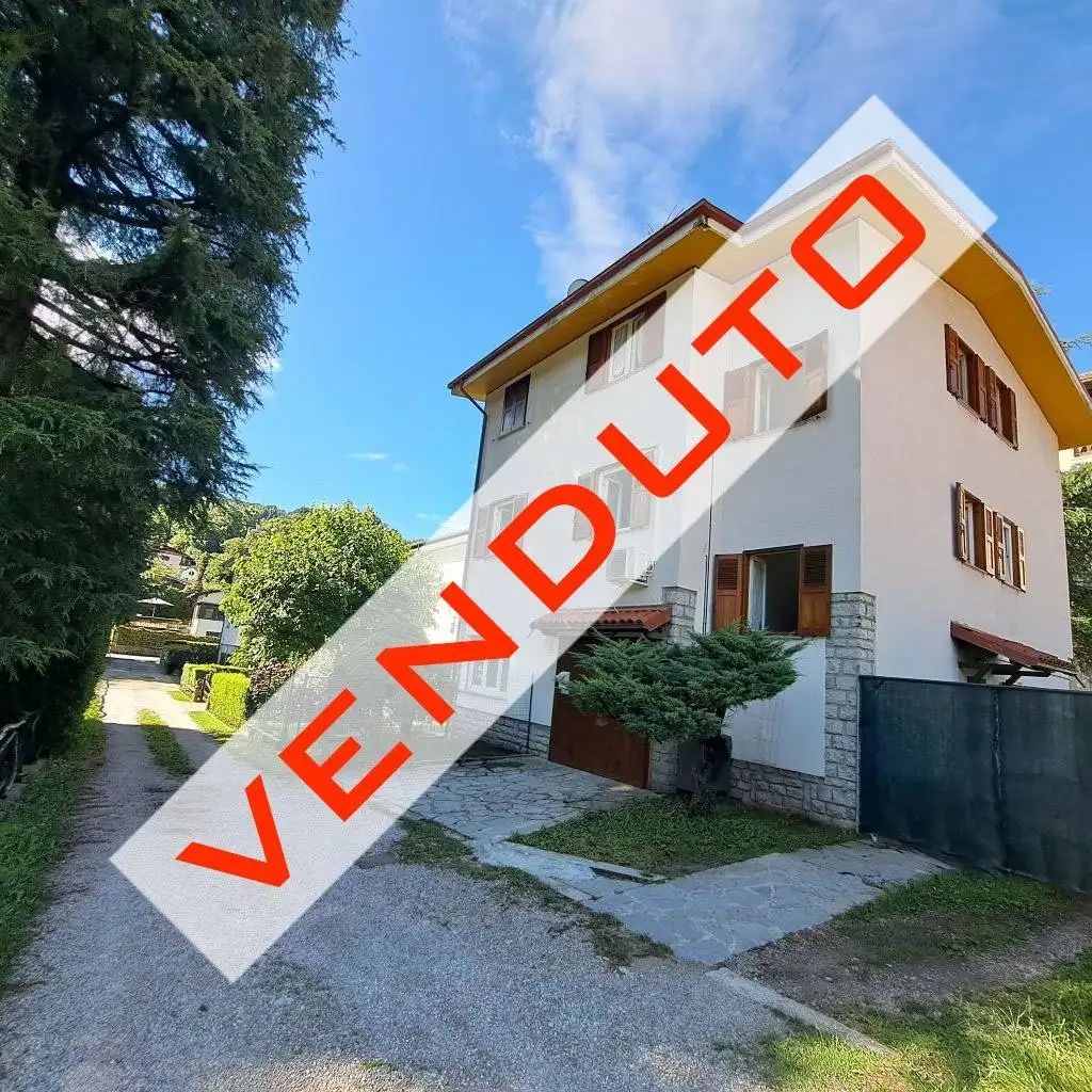 Villa in vendita a Cremeno