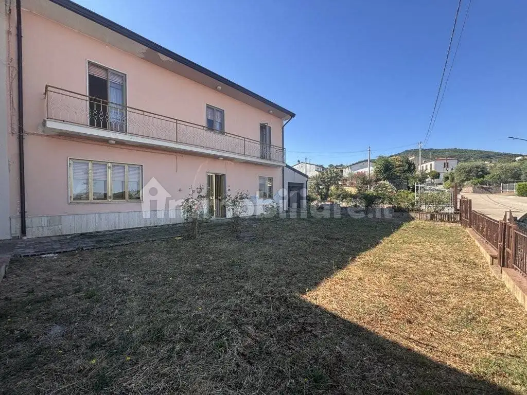 Casa indipendente in vendita a Sturno