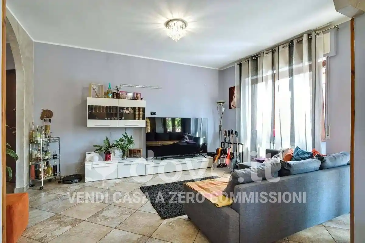 Appartamento in vendita a Vedano Olona