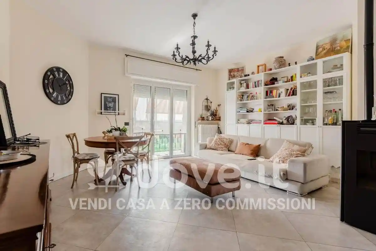 Appartamento in vendita a Sesto Calende