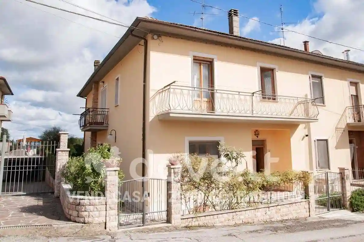 Villetta a schiera - foto 2