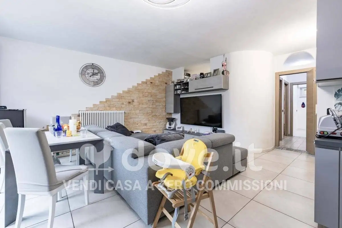 Villa unifamiliare via Savioli 5, Caravate - foto 2