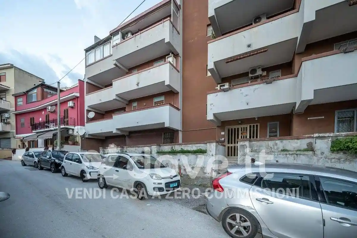Quadrilocale via Polveriera 38, Bisconte - San Luigi, Messina - foto 2