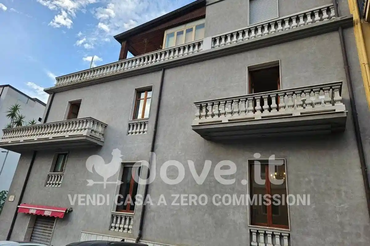 Palazzo - Edificio in Vendita - foto 2