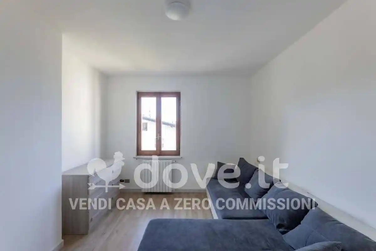 Trilocale via Monte Grappa 4, Centro, Cunardo - foto 4