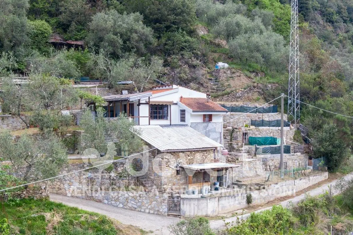 Villa in vendita a Apricale