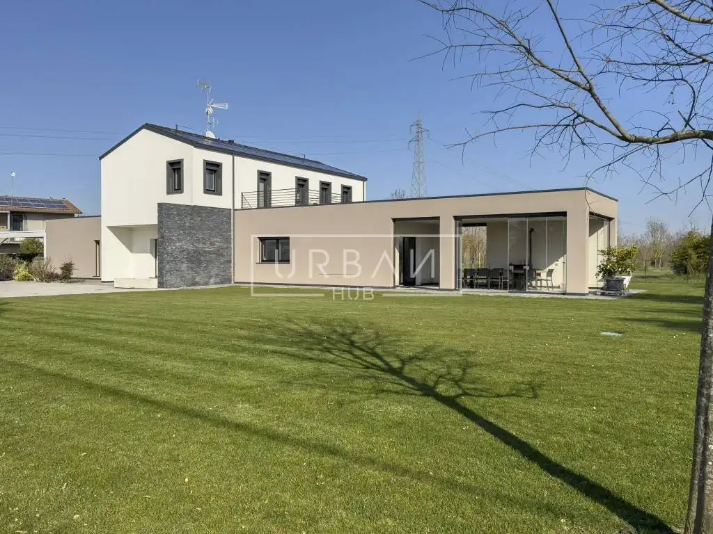 Villa in vendita a Forlì
