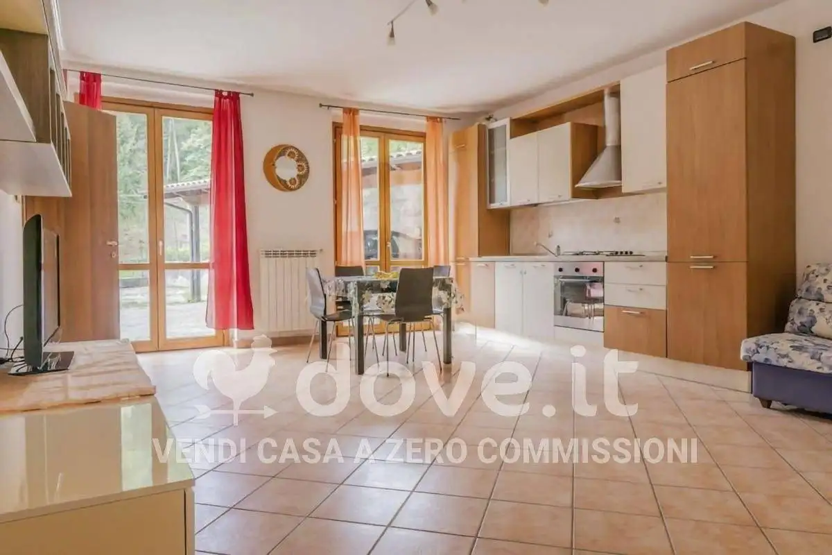 Appartamento in vendita a Mesenzana