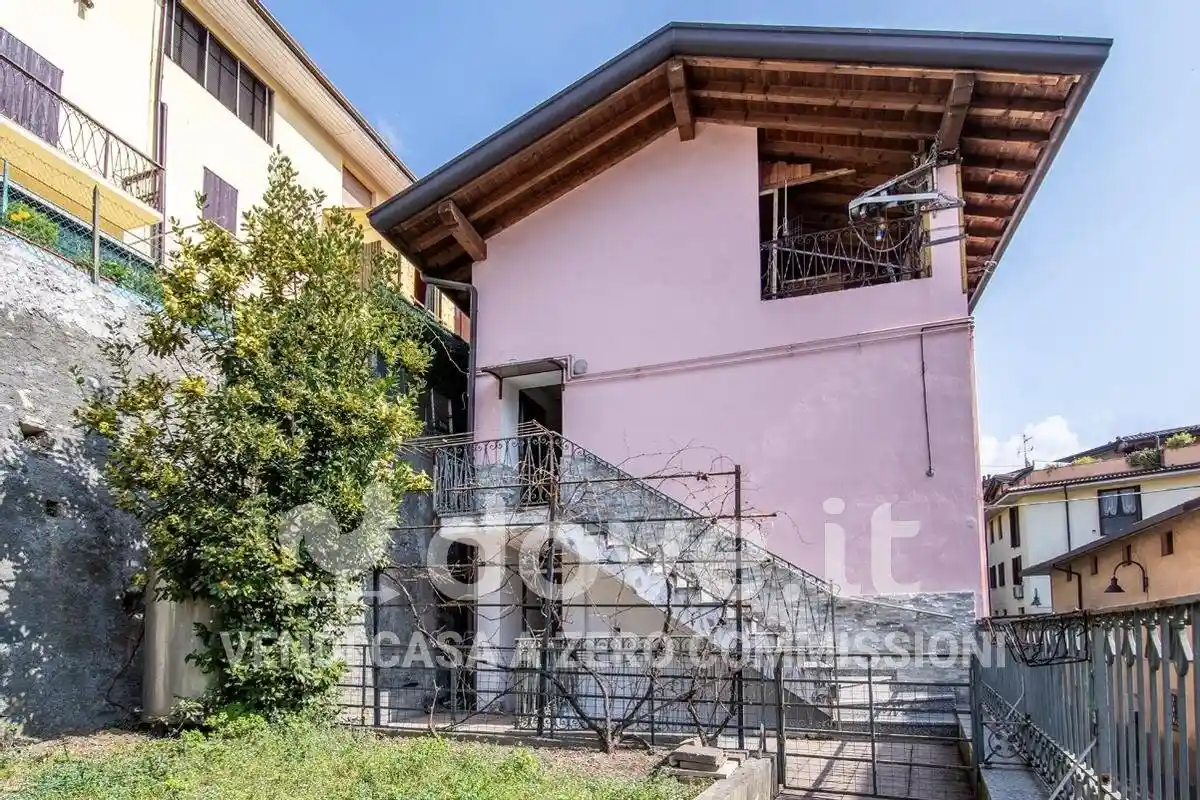 Appartamento in vendita a Gazzaniga