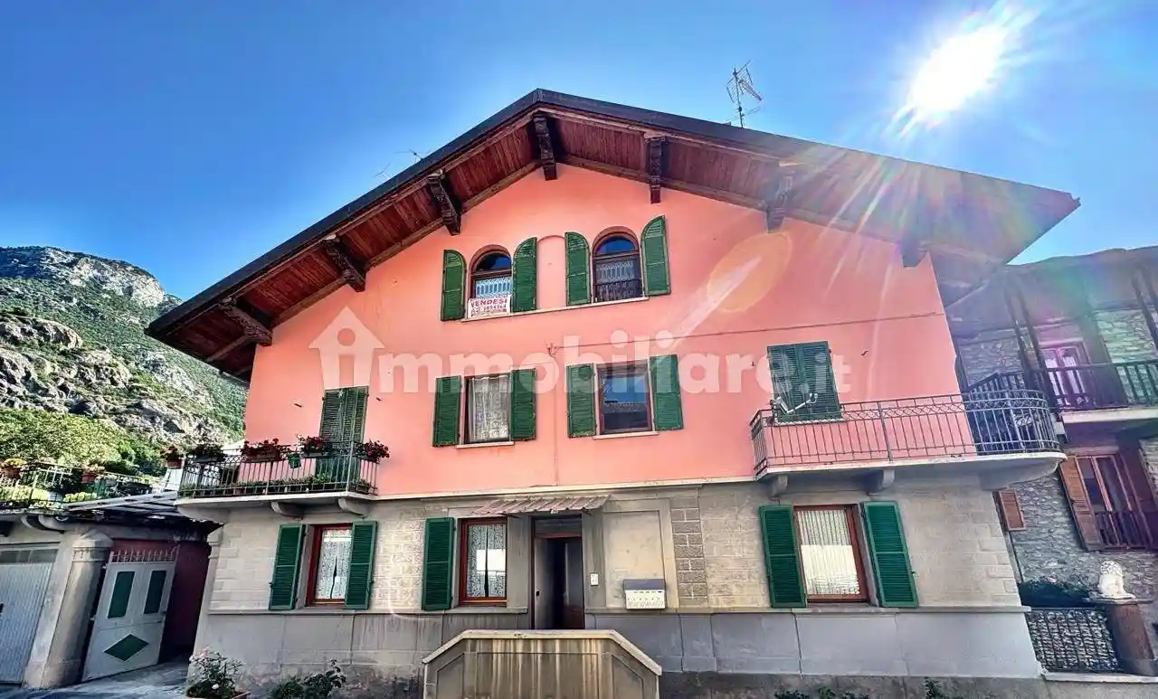 Appartamento in vendita a Chatillon