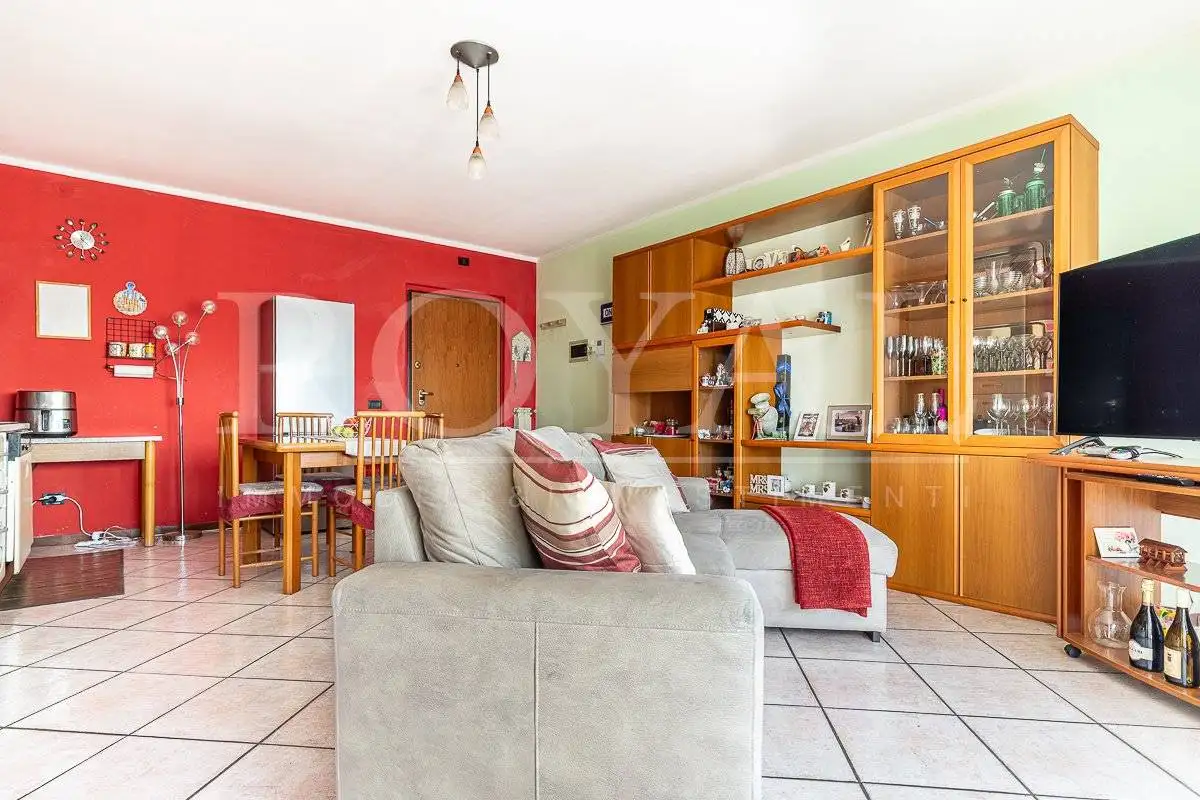 Appartamento in vendita a Biassono