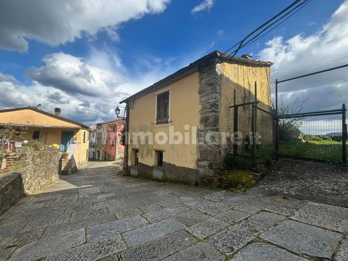 Villa in vendita a Carrodano