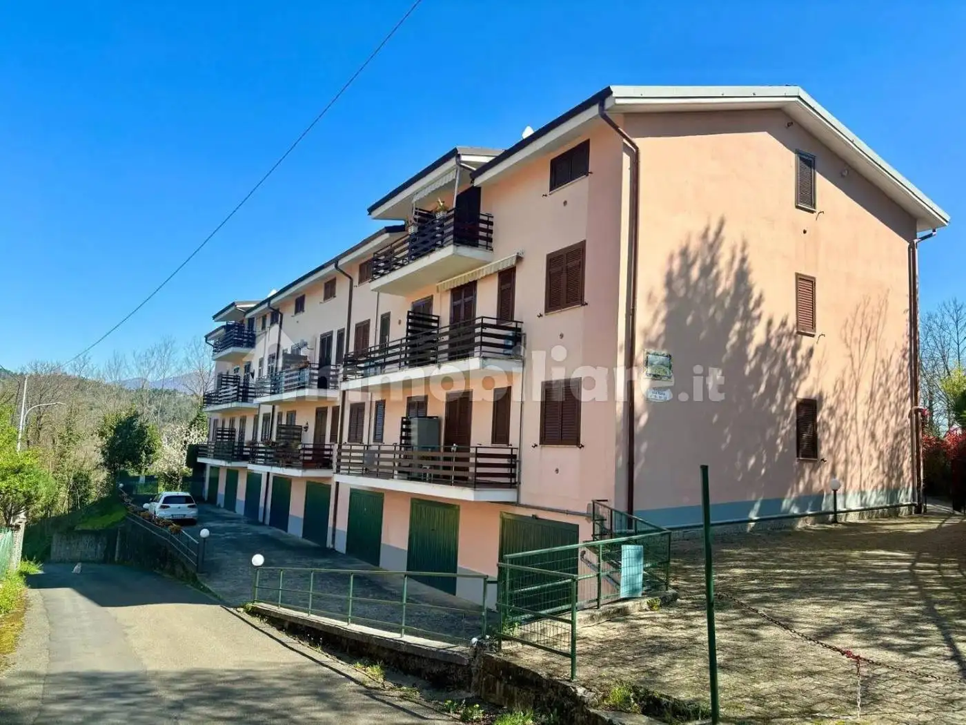 Trilocale via Italia, 20, Ziona, Carro - foto 2