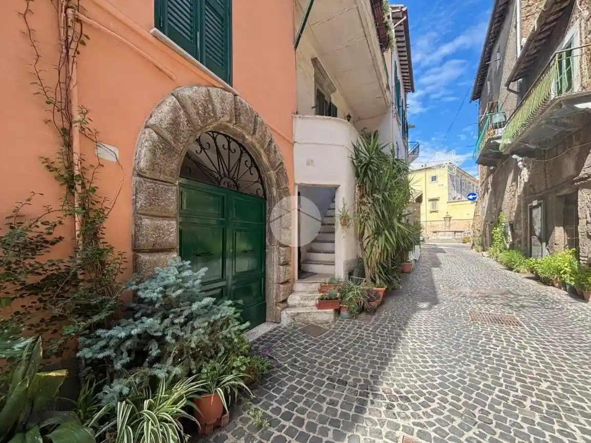 Appartamento in vendita a Gallese