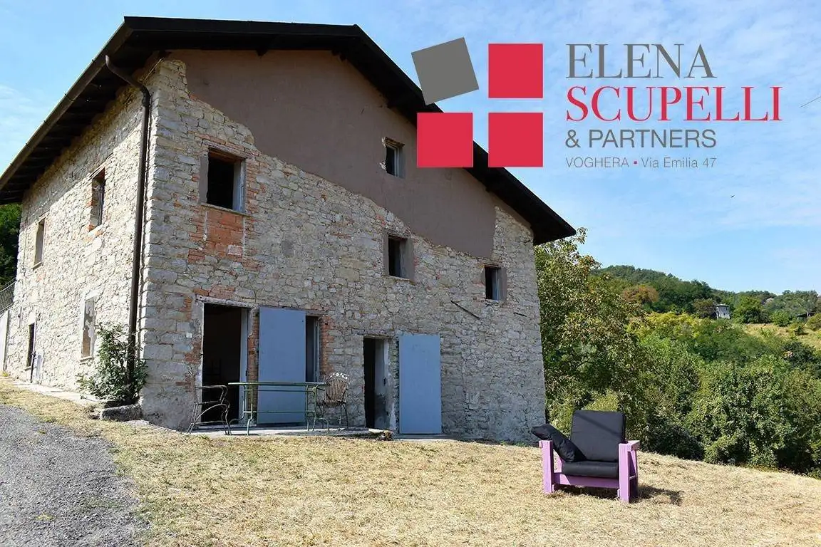 Rustico - Casale in vendita a Colli Verdi