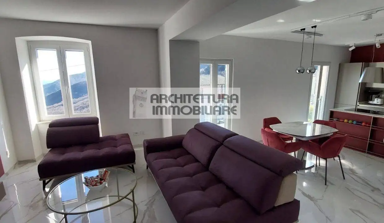 Appartamento in vendita a Varazze