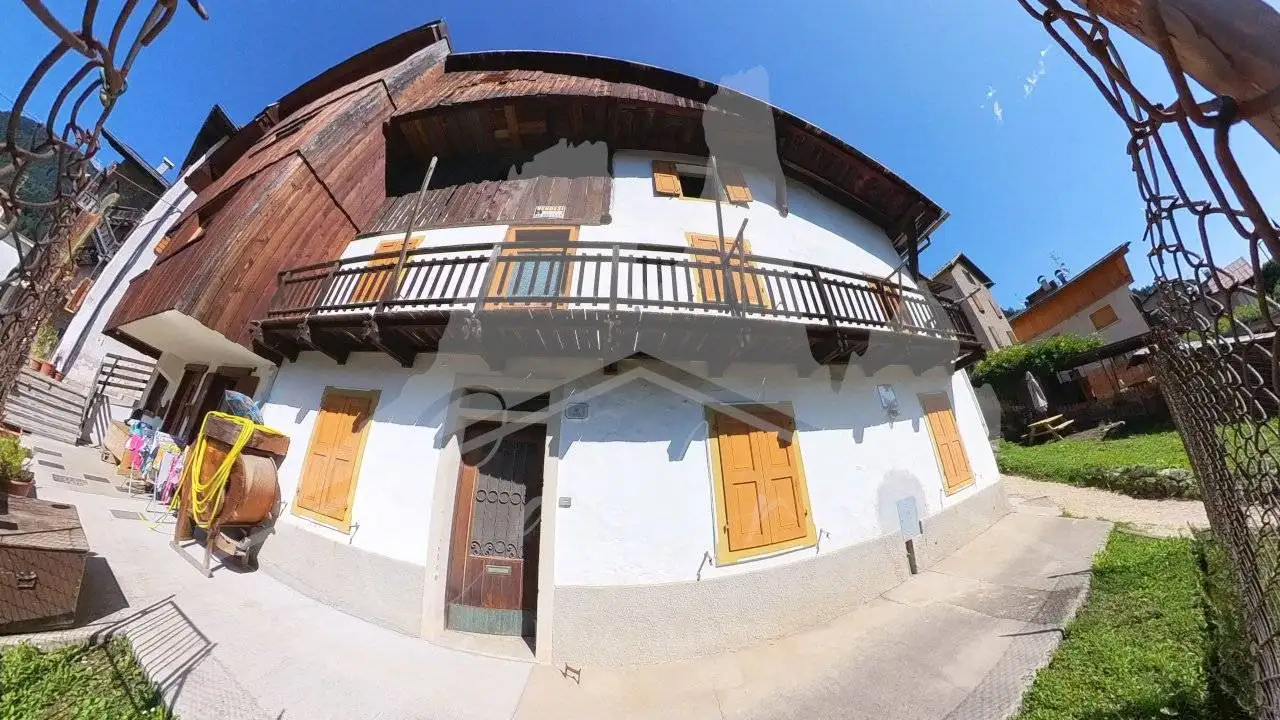 Casa indipendente in vendita a Valle di Cadore