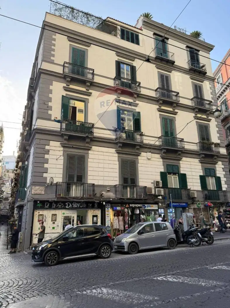 Appartamento in vendita a Napoli