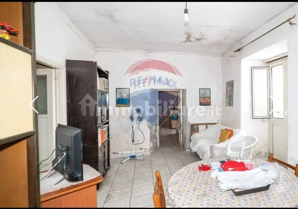 Terratetto unifamiliare via San Martino 1-3, Centro, Camporotondo Etneo - foto 3