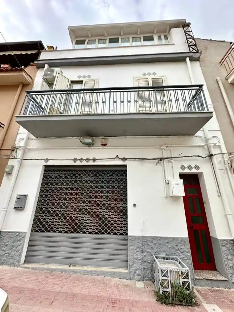 Casa indipendente in vendita a Terrasini