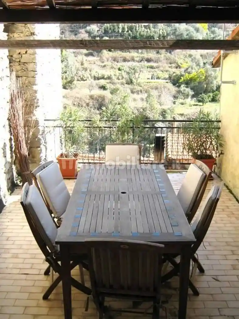 Appartamento in vendita a Ceriana