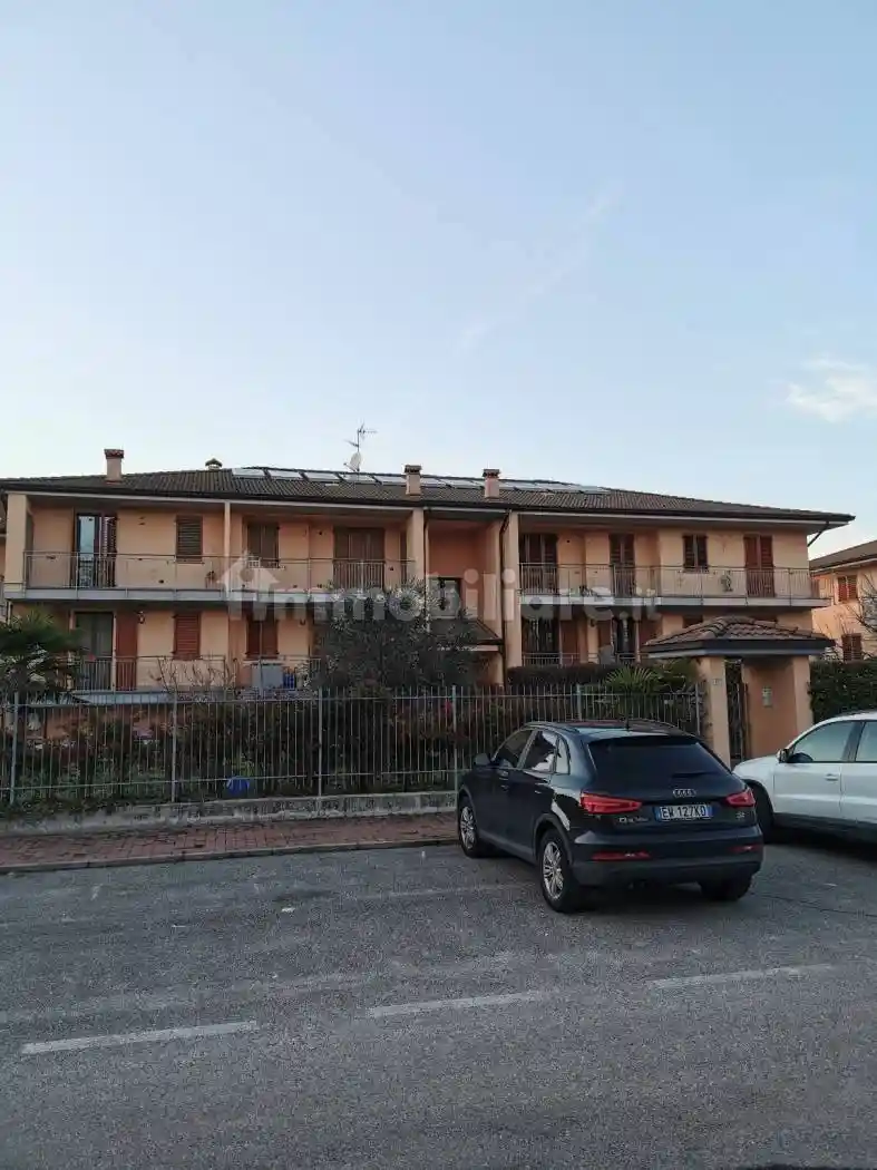 Appartamento in affitto a Cava Manara