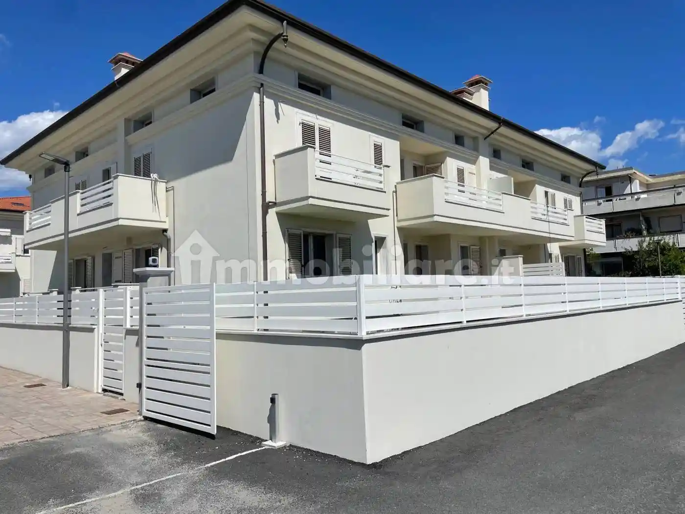 Appartamento in vendita a Carrara