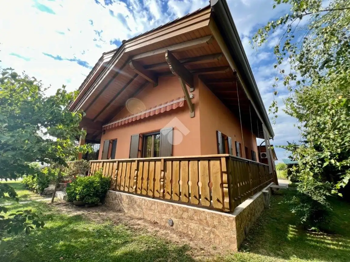 Villa in vendita a Camino al Tagliamento