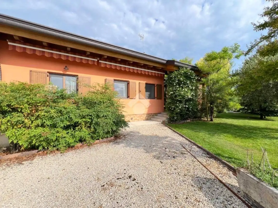 Villa unifamiliare via Remo Liani 3, Camino al Tagliamento - foto 2